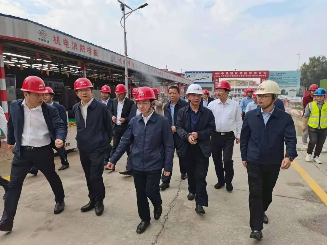 »ÆÏ²ÖÒÊ㤵÷ÑÐÄÏÁ«Â·Åï¸Ä°²¶Ù·¿ÏîÄ¿