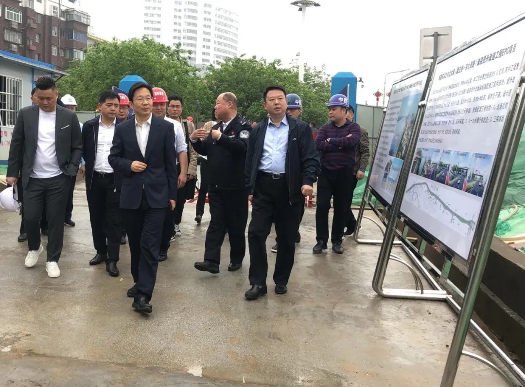 ¸±Êг¤ËÎÓËÉîÈëÑØ½Öб±´óµÀÌáÉýˢй¤³ÌÏÖ³¡µ÷ÑÐ